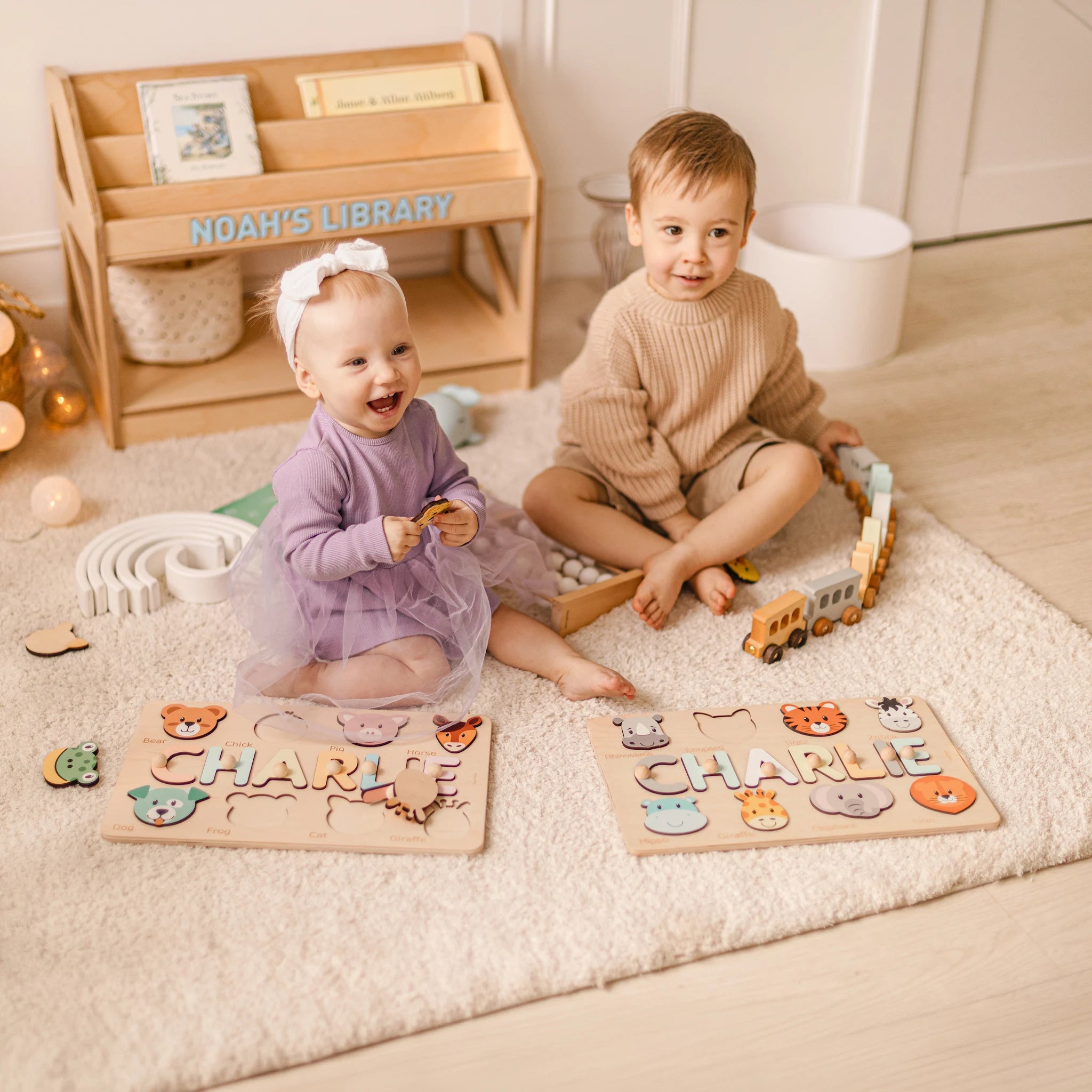 Natural Light Wood Montessori Bookshelf – Personalized Kids Book Display Nursery Furniture Busypuzzle